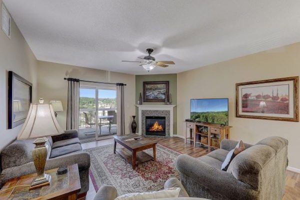 whispering pines lazy day retreat condo 224 pigeon forge tn