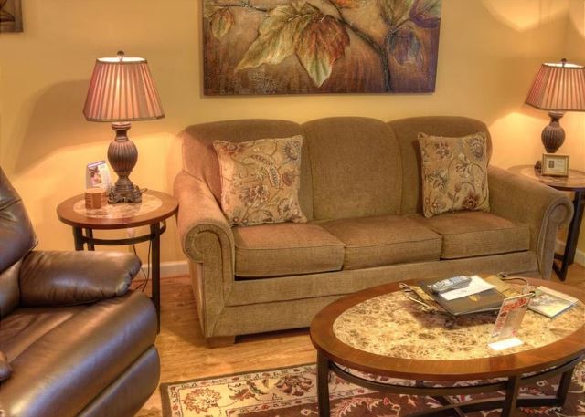 Whispering Pines 141 Pigeon Forge TN Downtown City View Condo