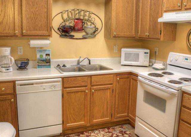 Whispering Pines 141 Pigeon Forge TN Downtown City View Condo