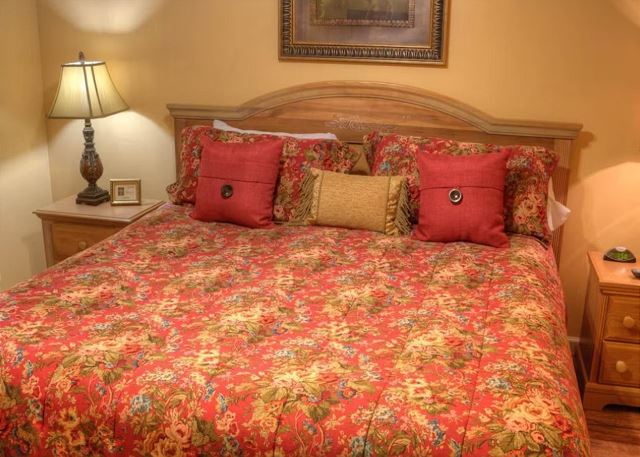 Whispering Pines 141 Pigeon Forge TN Downtown City View Condo