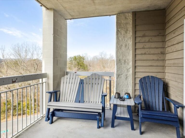 Whispering Pines Condo 621 Three Bedroom Rental in Downtown Pigeon Forge