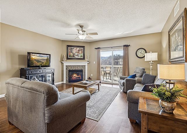 Whispering Pines Vacation Rental 534 Pigeon Forge