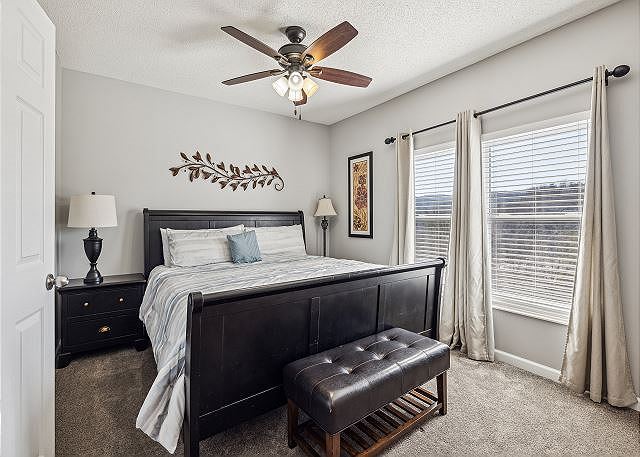 Whispering Pines 4 Bedroom Condo in Pigeon Forge Condo 544