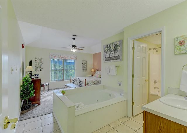 Whispering Pines Majestic View Condo 653 Two Bedroom Rental in Smoky Mountains