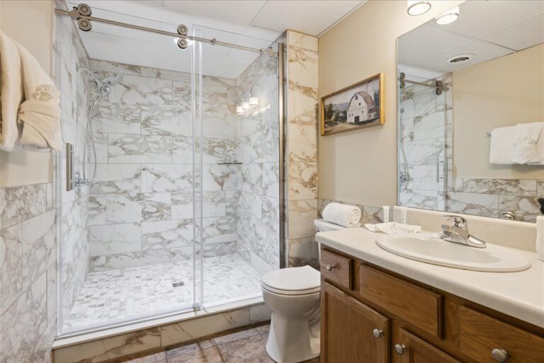 Whispering Pines 141 Pigeon Forge TN Downtown City View Condo