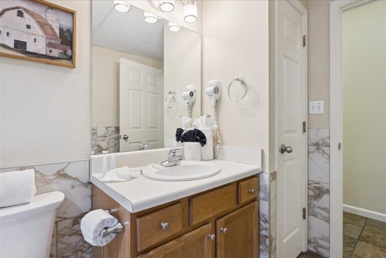 Whispering Pines 141 Pigeon Forge TN Downtown City View Condo