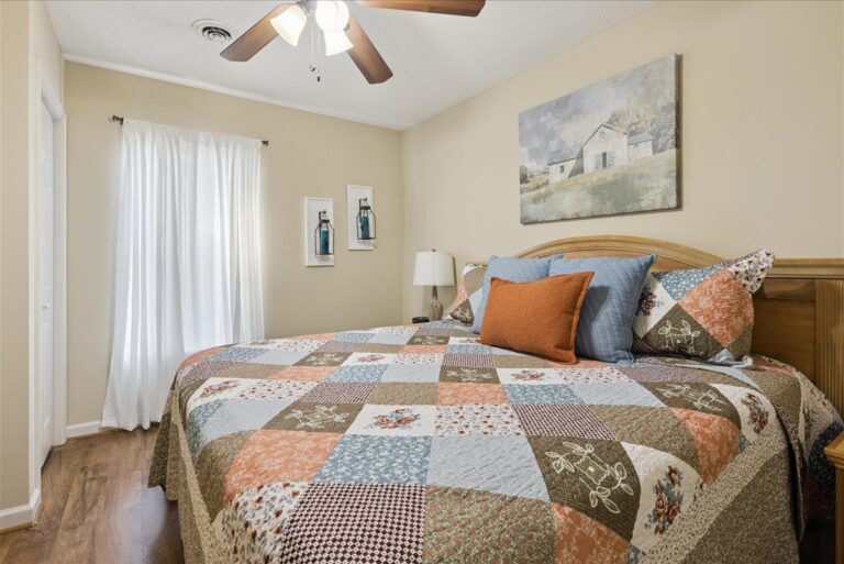 Whispering Pines 141 Pigeon Forge TN Downtown City View Condo