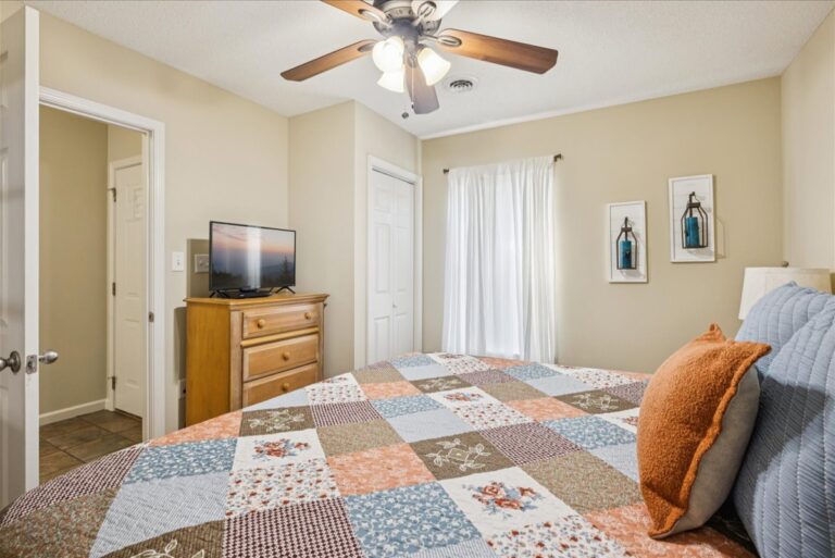 Whispering Pines 141 Pigeon Forge TN Downtown City View Condo