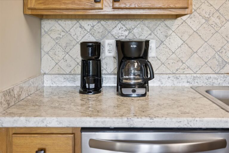 Whispering Pines 141 Pigeon Forge TN Downtown City View Condo