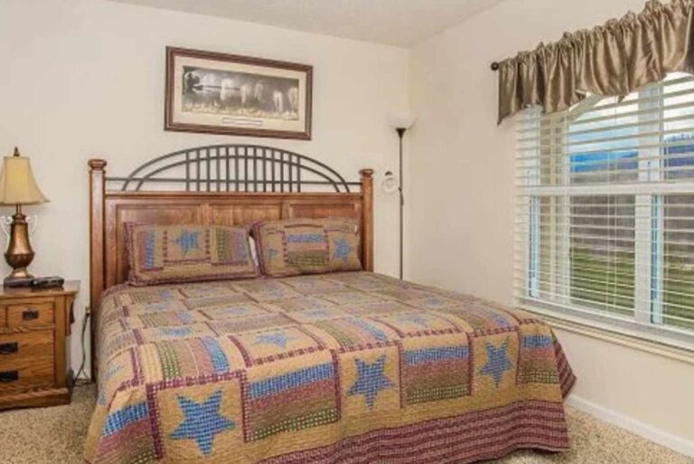 Whispering Pines Smokin' Views Condo 651 Pigeon Forge