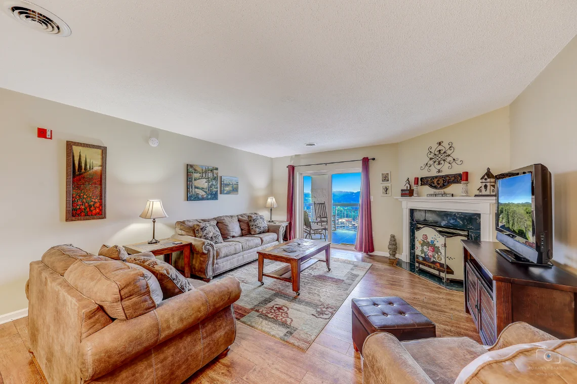 Whispering Pines Bird's Eye View Condo 252 Pigeon Forge