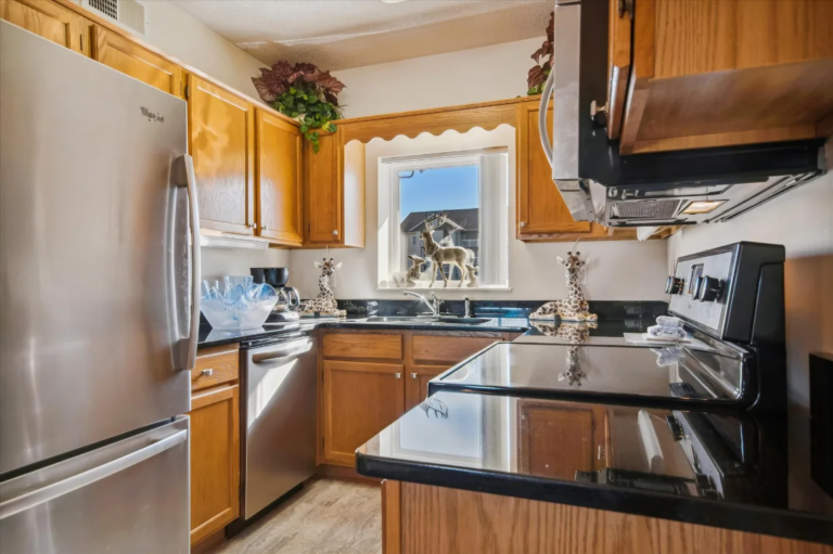 Whispering Pines Condo 124 Near Smokies and Dollywood, Pigeon Forge Vacation Rental