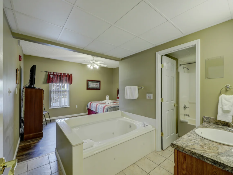 Whispering Pines Condo 624