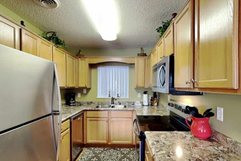 Whispering Pines Smokin' Views Condo 651 Pigeon Forge