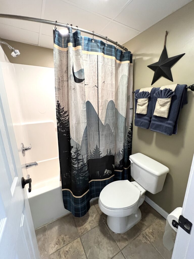 Whispering Pines Splendor at the Pines Condo 443 Pigeon Forge, Downtown, Near Dollywood, Smoky Mountains